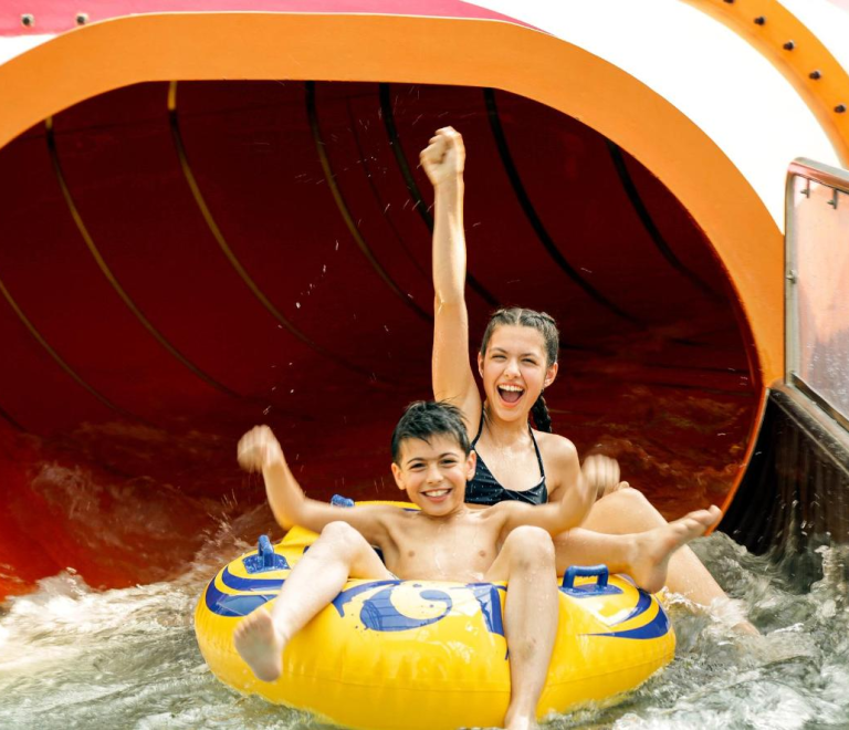 AQUALAND Freizeitbad, Cologne: A water park paradise for all ages