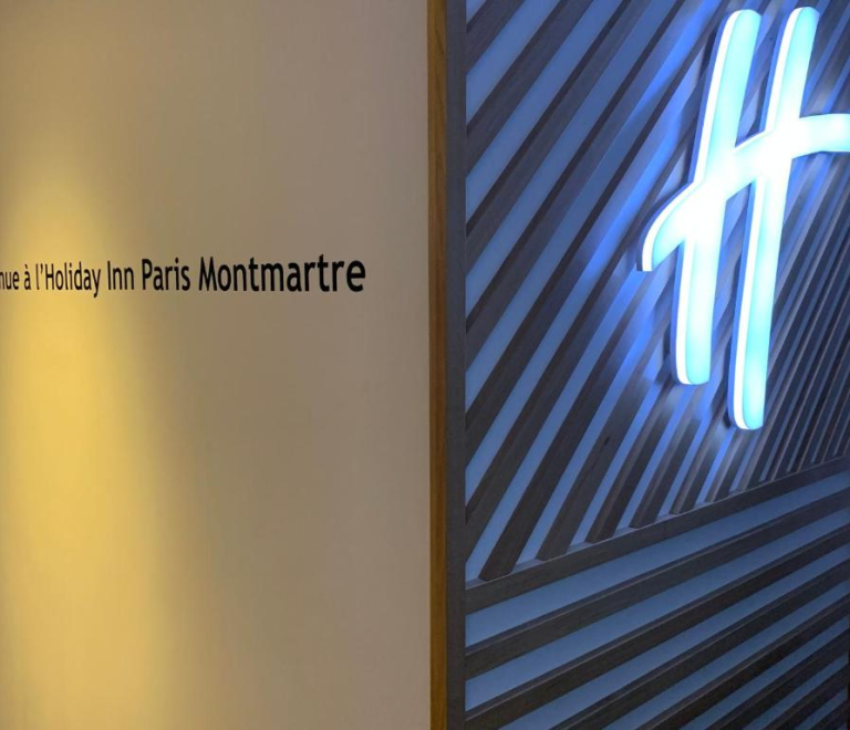 Holiday Inn Paris Montmartre, an IHG Hotel: A Blend of Comfort and Parisian Charm