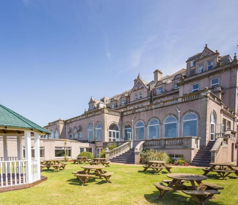 Legacy Hotel Victoria: A Blend of Historical Grandeur and Modern Comfort in Newquay